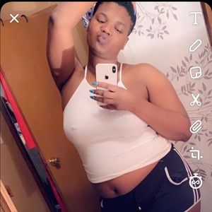 Meet your Posher, Lenanya